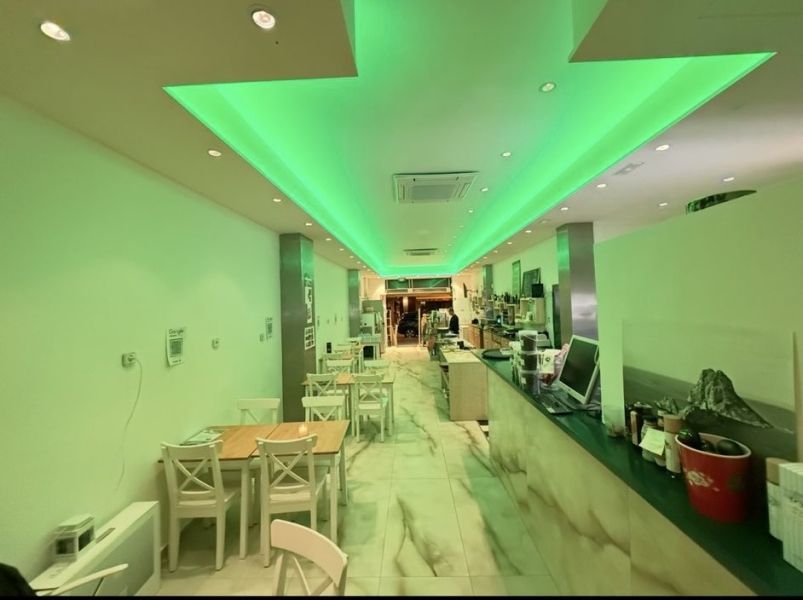 -EN TRASPASO- Restaurante/Bar en Av. España