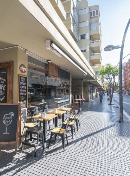 Bar in Av. España